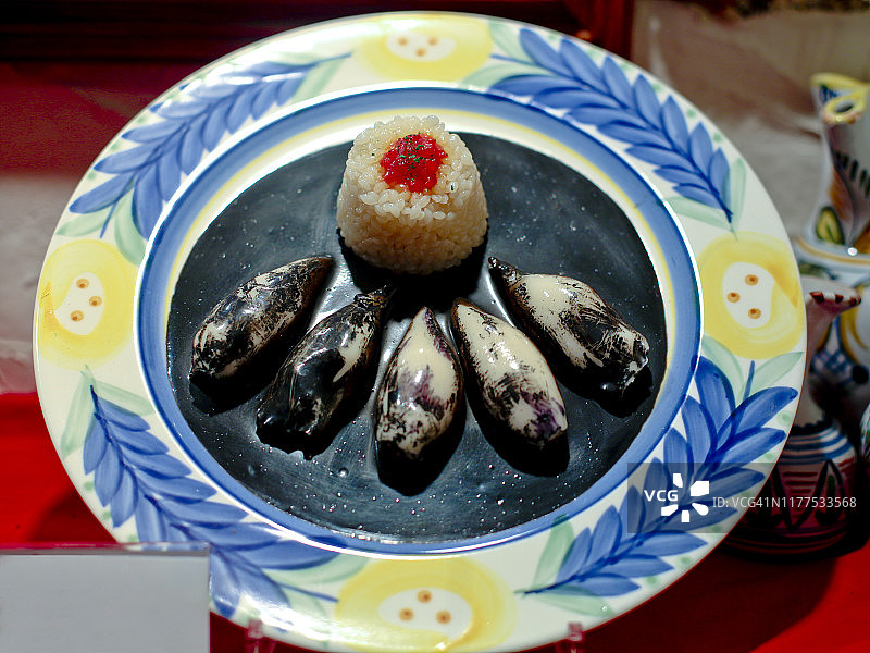 西班牙墨鱼菜肴食物模型图片素材