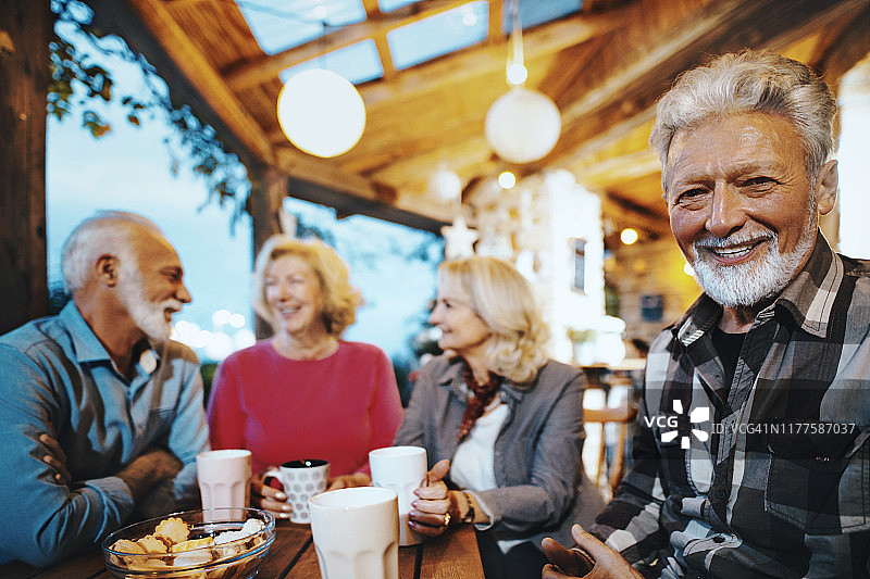 充分享受退休时光图片素材