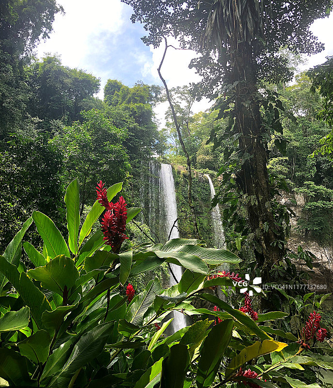 恰帕斯州阿瓜蓝色瀑布图片素材