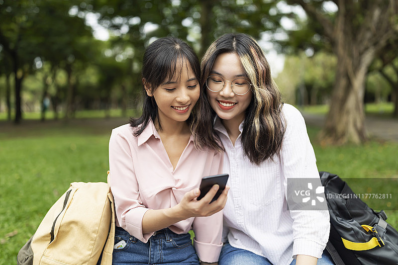 青少年线上活动图片素材