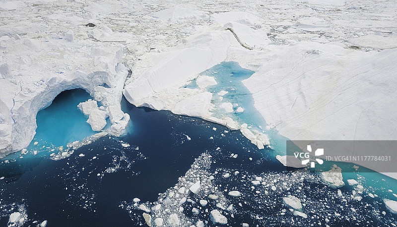 格陵兰冰山空中景观图片素材