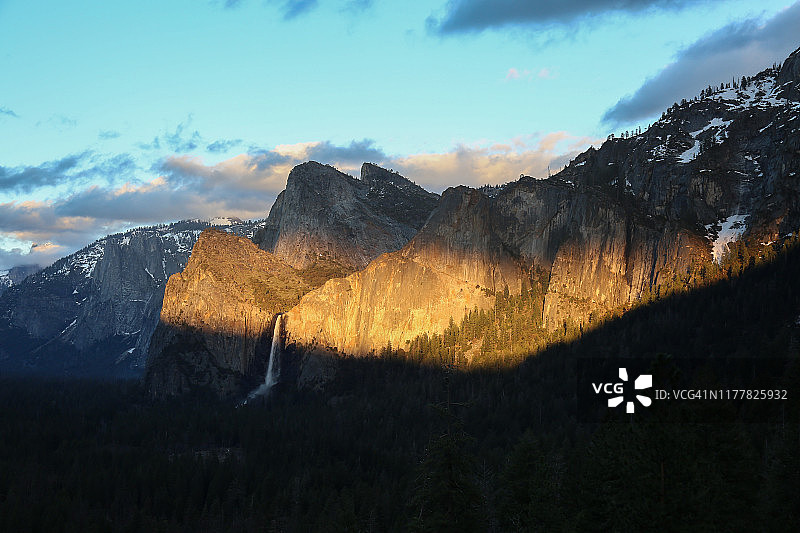 优胜美地国家公园-隧道观景点图片素材