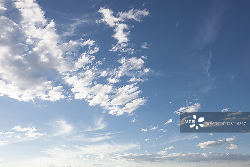 蓝天白云图片素材