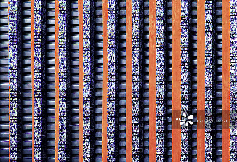 铁和木头图片素材