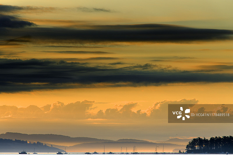 加拿大不列颠哥伦比亚省西德尼岛日出图片素材