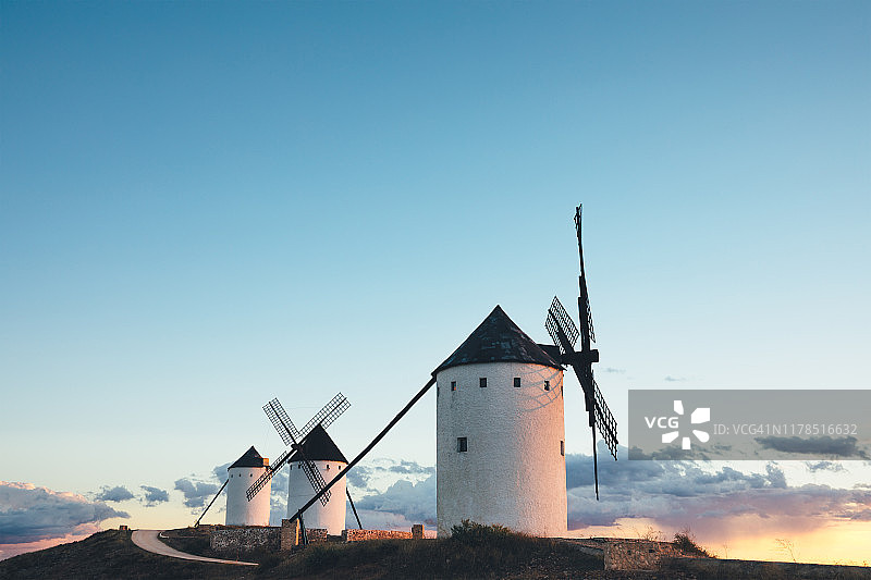 西班牙风车图片素材