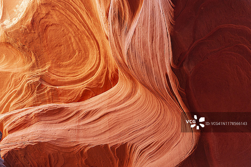 美国西部羚羊谷美丽的红色岩石图片素材