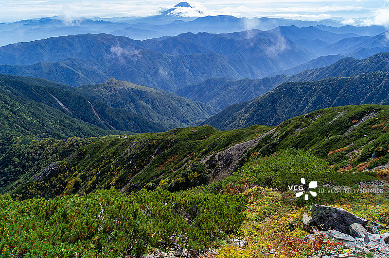 南阿尔卑斯山脉，日本山梨县图片素材