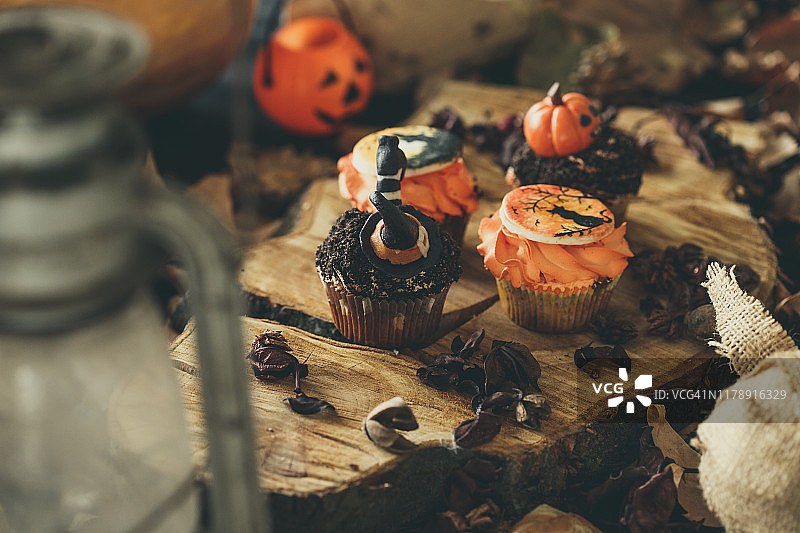 万圣节纸杯蛋糕图片素材