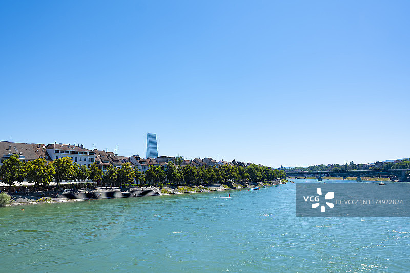 巴塞尔城市风光与莱茵河图片素材