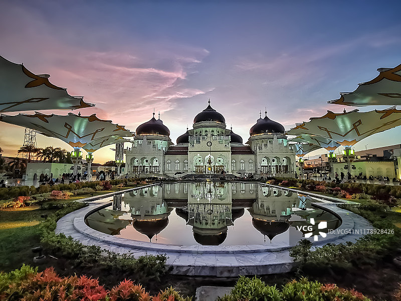 拜图拉赫曼大清真寺图片素材