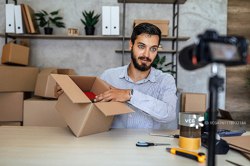 我是一名博主，我的帖子很重要图片素材