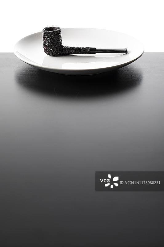 极简主义烟斗图片素材