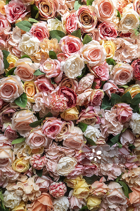 塑料花制成的花墙图片素材