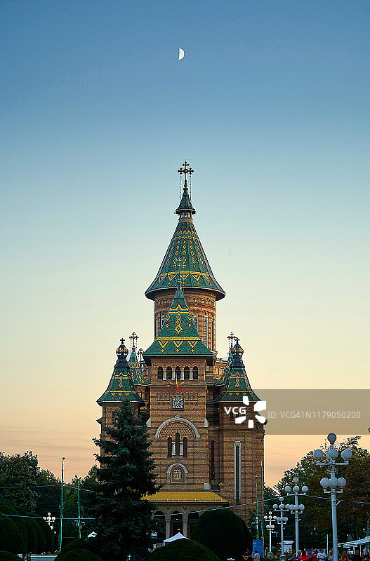 日落时分罗马尼亚蒂米什瓦拉东正教大教堂图片素材