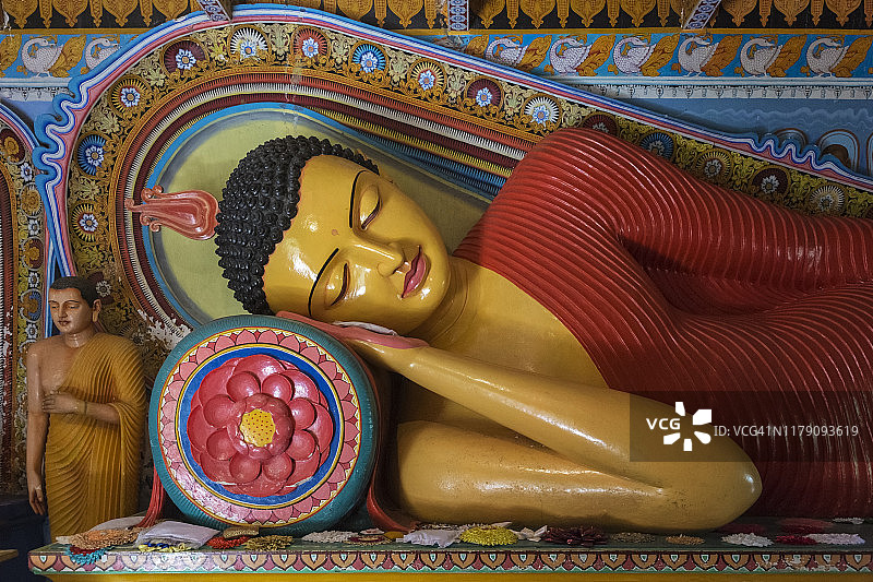 Isurumuniya寺庙的卧佛图片素材