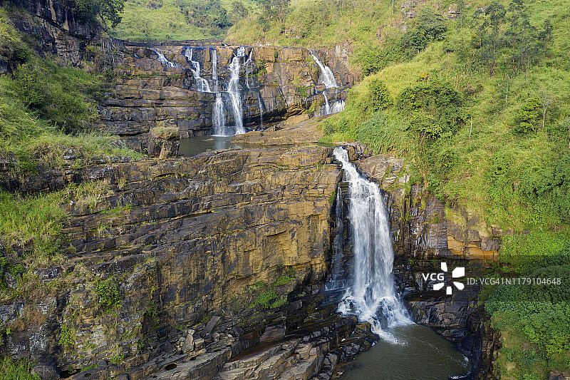 圣克莱尔瀑布鸟瞰图图片素材