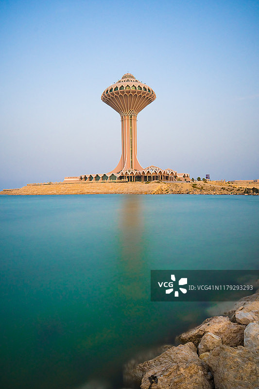 科巴尔水塔与滨海大道图片素材