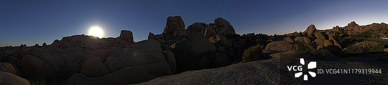 巨石区夜景全景图片素材