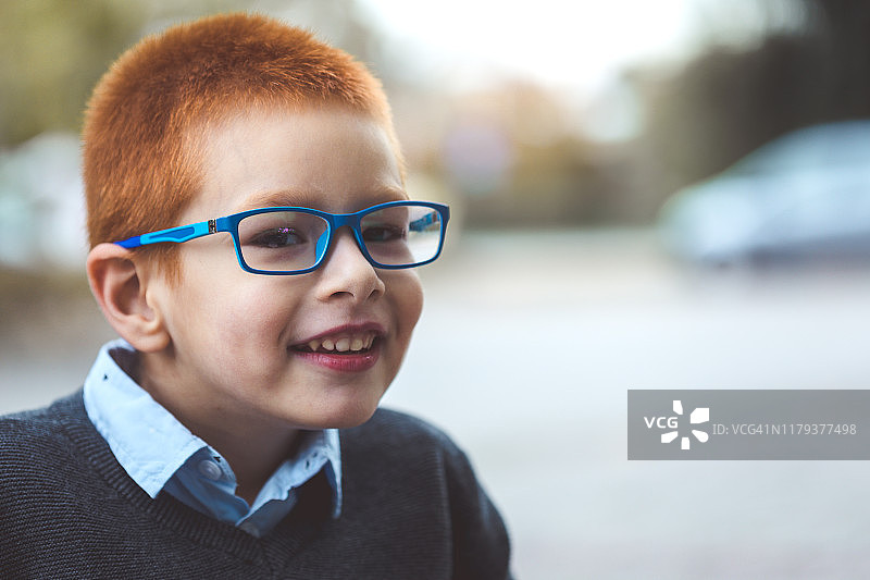 可爱的小男孩图片素材