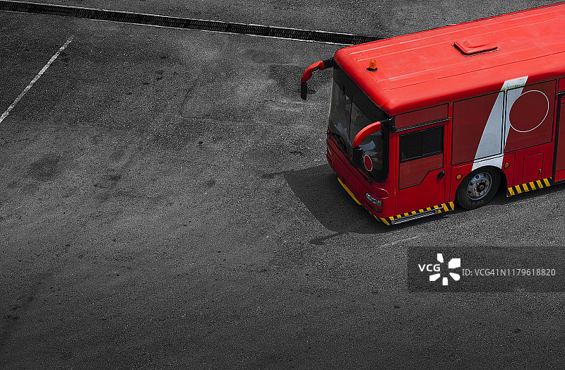 机场内的旅客摆渡车。图片素材