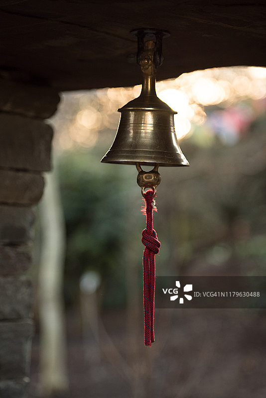 爱丁堡王子街花园金色铃铛图片素材