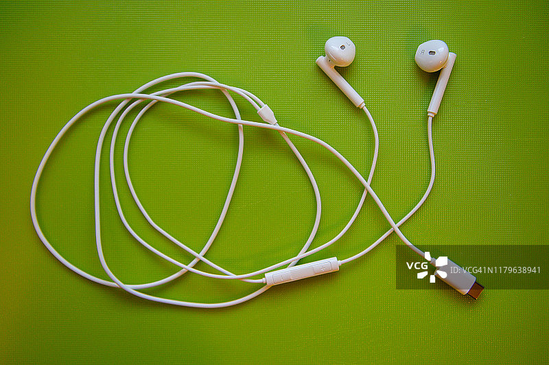 白色耳机图片素材