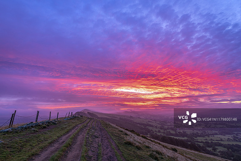 高峰 - 日出 - 峰区 - 天气 - 气候 - 德比郡 - 英国图片素材