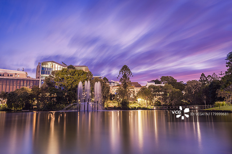 昆士兰大学日落图片素材