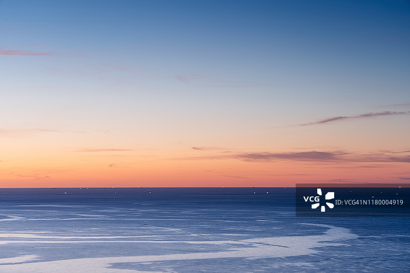 清晨的海景图片素材