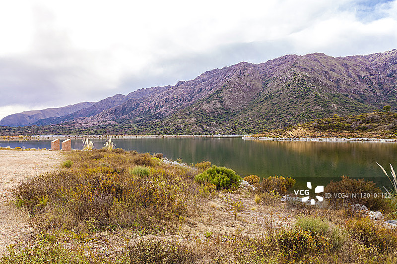 阿根廷圣路易斯的人工水库图片素材