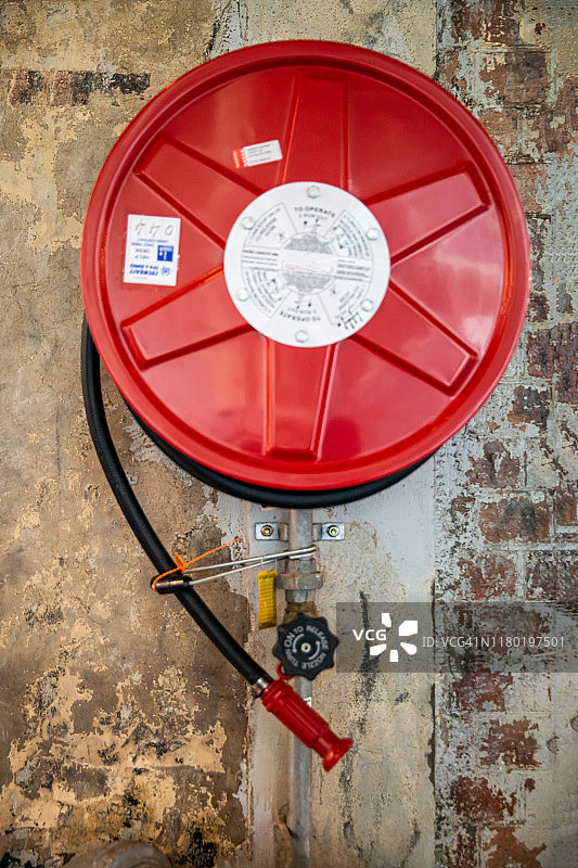 紧急设备和标志图片素材