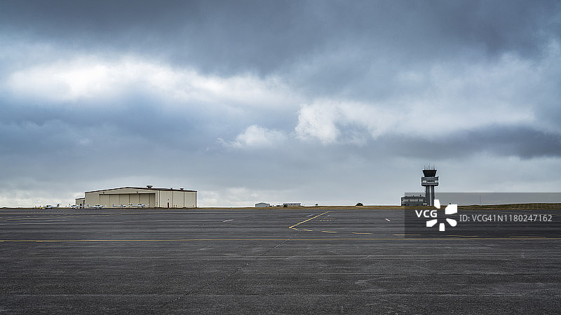 冰岛凯夫拉维克机场的控制塔图片素材