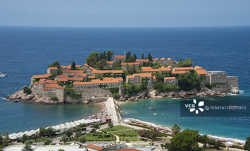 美丽夏日里的圣斯特凡岛，布德瓦，黑山图片素材