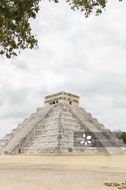 奇琴伊察羽蛇神庙全景图片素材