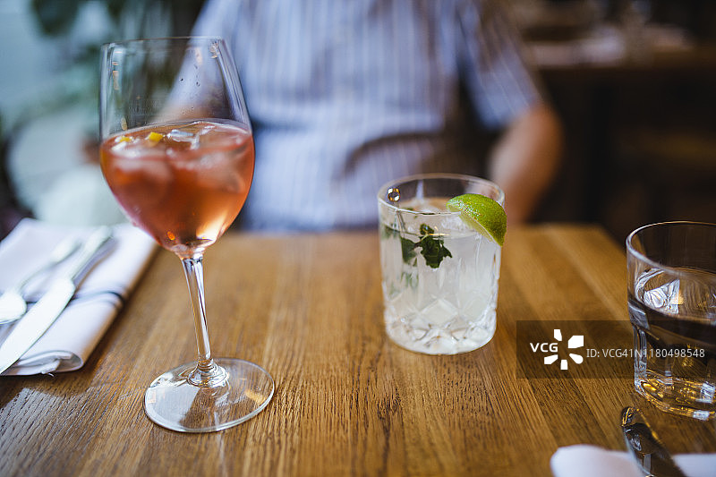 斯普利茨和金汤力图片素材