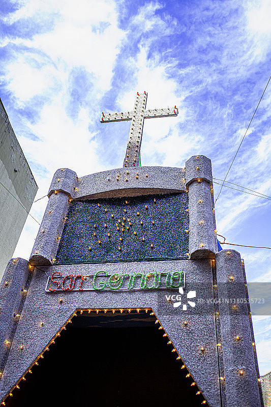 纽约市小意大利圣詹纳罗节上的圣詹纳罗图片素材