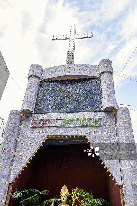 纽约市小意大利圣詹纳罗节上的圣詹纳罗图片素材