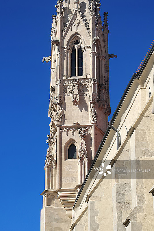 斯洛伐克布拉迪斯拉发法尔斯卡街圣克莱尔修女会修道院塔楼图片素材