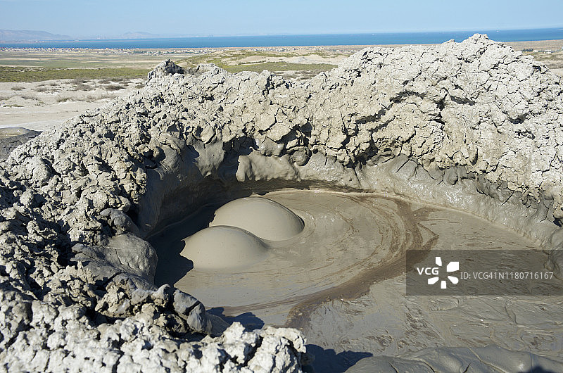 戈布斯坦泥火山的泥浆池图片素材