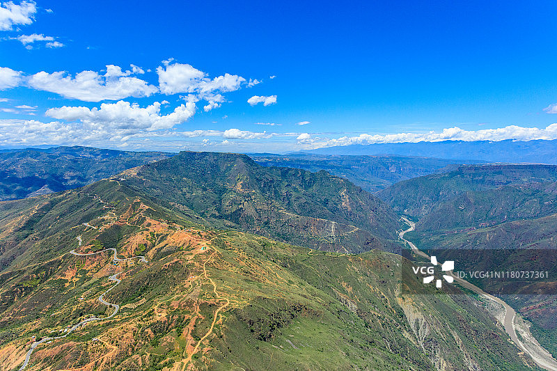 奇卡莫查峡谷滑翔伞图片素材