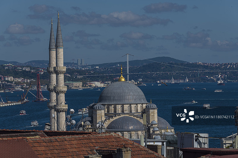 伊斯坦布尔苏莱曼尼耶俯瞰新清真寺与博斯普鲁斯海峡图片素材