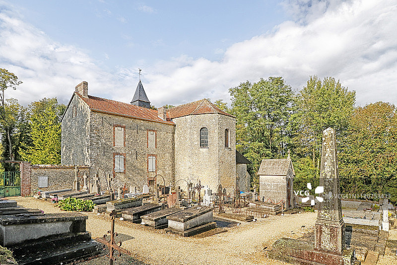 法国苏瓦西圣埃德姆-圣母教堂美景图片素材