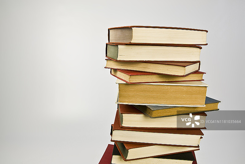 一堆旧书图片素材