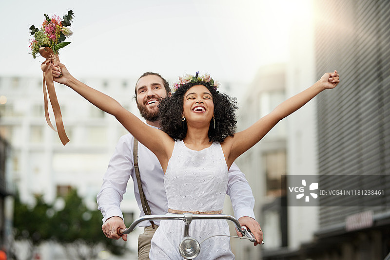 婚姻的价值图片素材