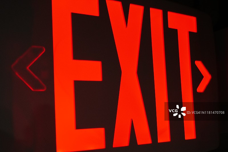 明亮的出口位置标志图片素材