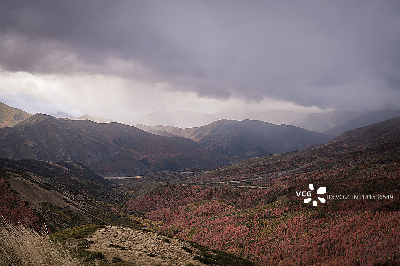 山区秋色图片素材