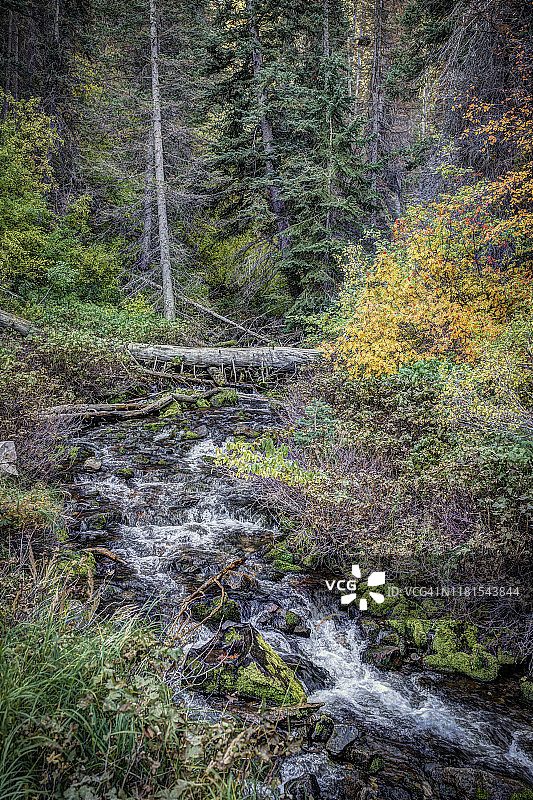 山区秋色图片素材