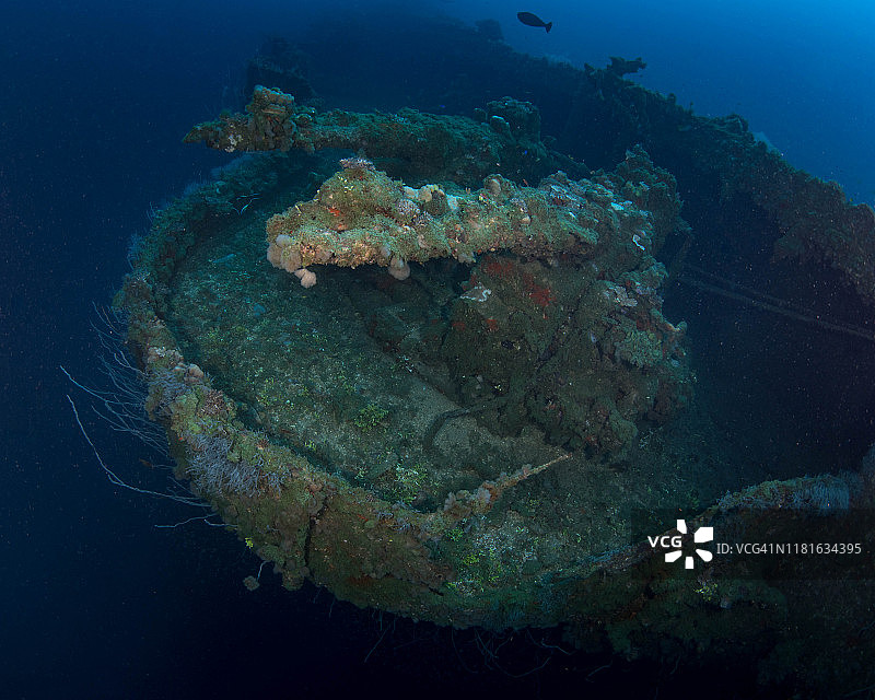 萨拉托加号航空母舰上的枪支（比基尼环礁，马绍尔群岛）图片素材