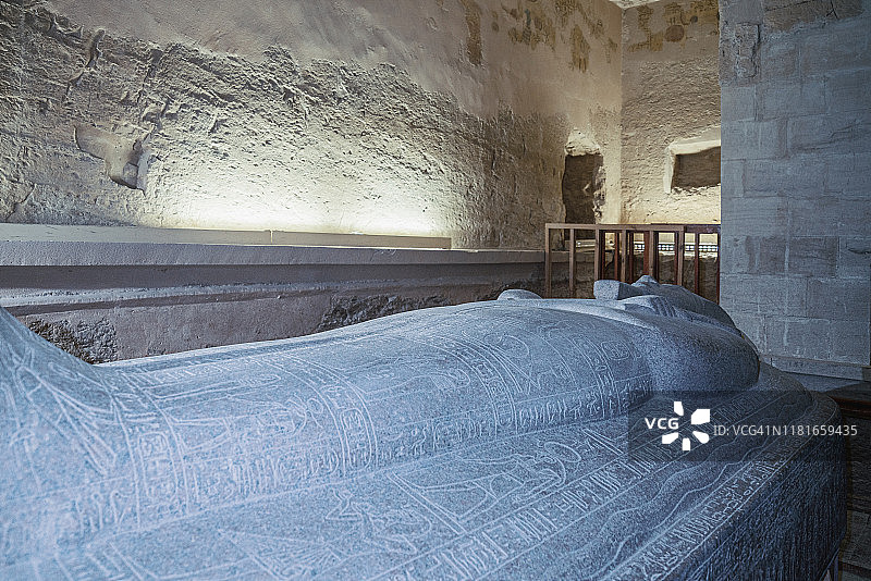 帝王谷梅尔涅普塔法老墓（KV8）内的石棺盖图片素材